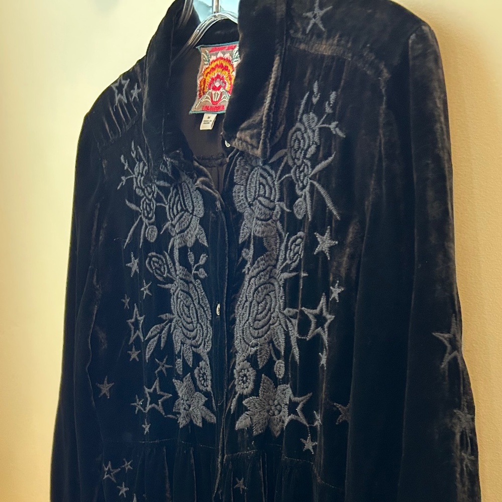 Johnny Was Black Velvet Embroidered Top/Jacket